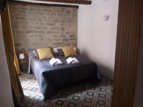 Hotels in Nézignan-L'evêque